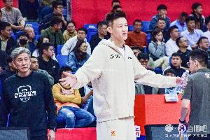 郑永刚:周鹏有成为优秀教练员的潜力 希望大家多给他一些信心